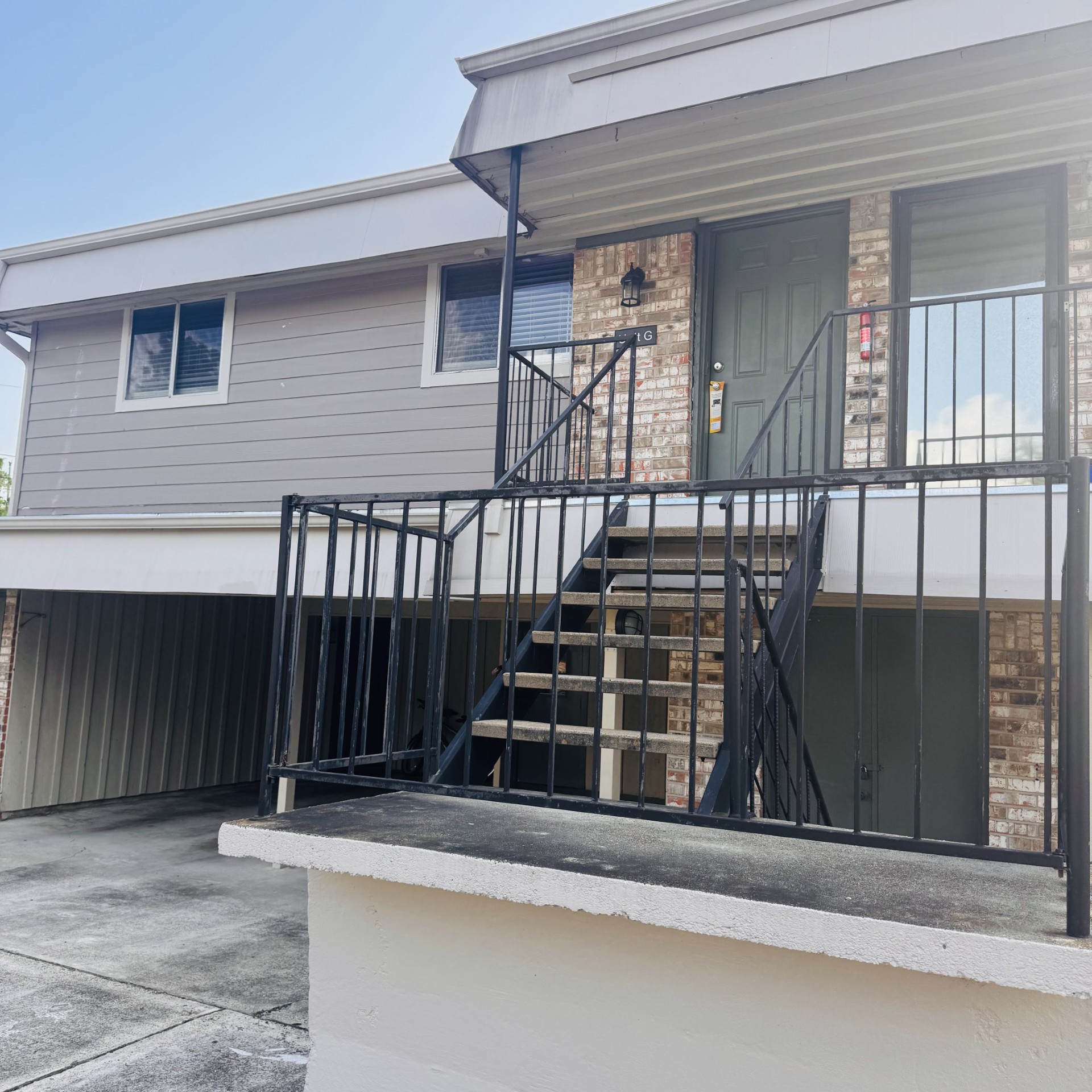 5500 Whitaker St Apt G