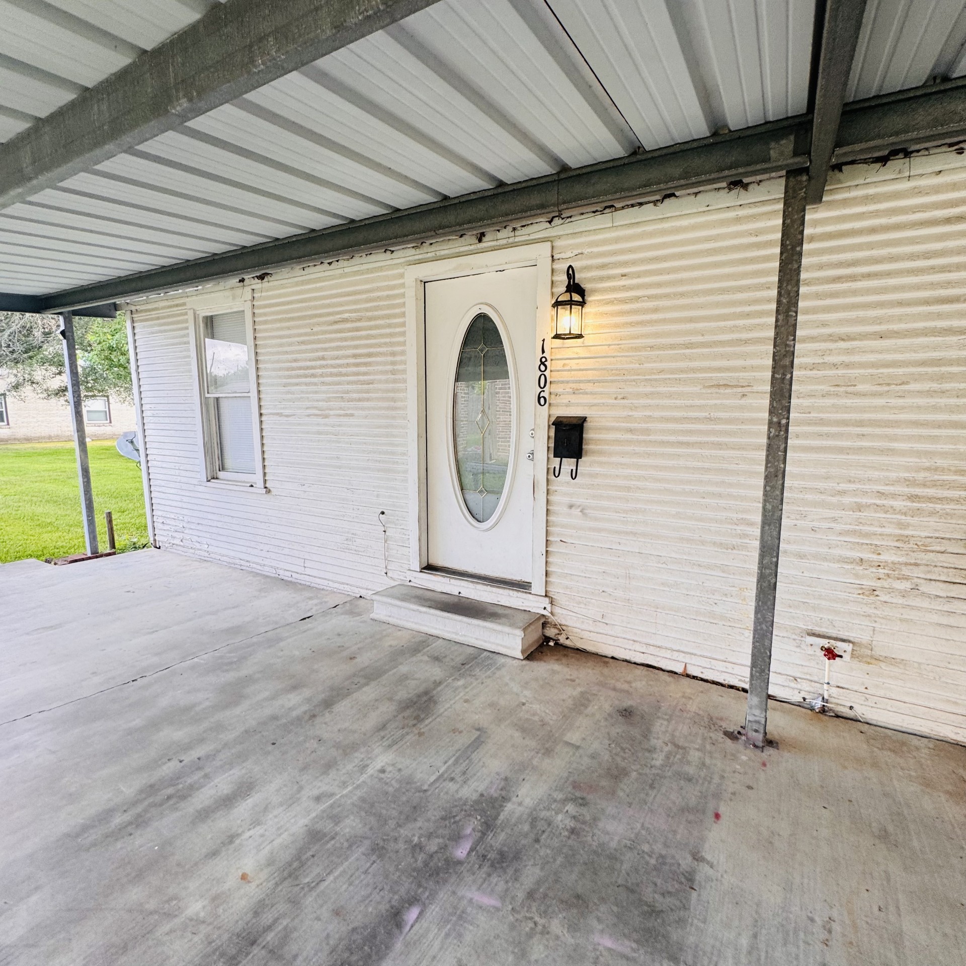 Property main image